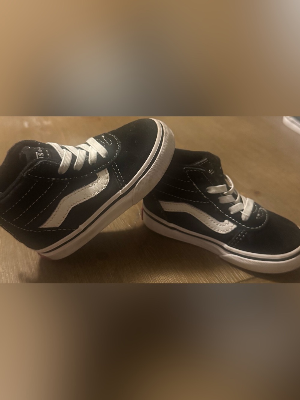 Vans Sk8-HI Zip Toddler 6  Black and White Low-Top Sneakers